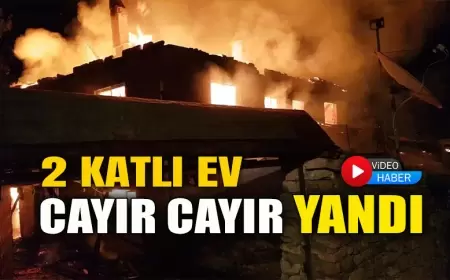 SAFRANBOLU 'DA YANGIN: 2 KATLI EV KÜLE DÖNDÜ