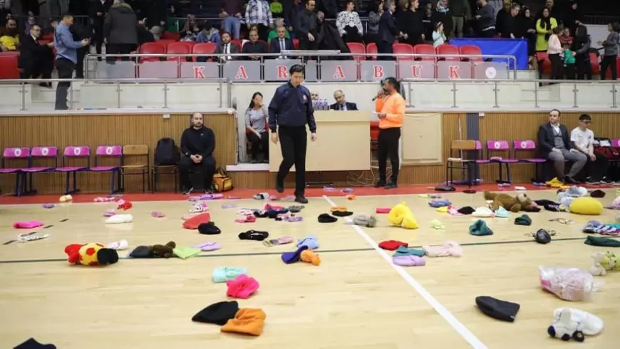 Karabük’te Sporseverler Depremzede Çocuklara Oyuncak Yağdırdı