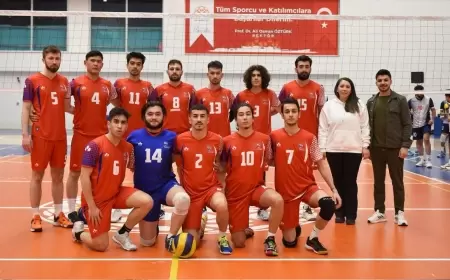 Karabük Üniversitesi Voleybol Takımı Bronz Madalyanın Sahibi Oldu