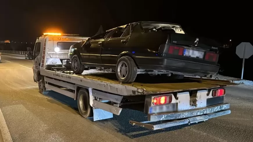 Karabük'te Refüje Çarpan Otomobil Devrildi, Sürücü Yara Almadan Kurtuldu
