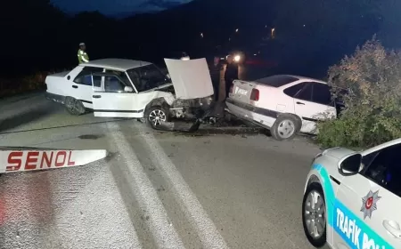 KARABÜK'TE KORKUTAN KAZA: 4 YARALI, SÜRÜCÜ 257 PROMİL ALKOLLÜ