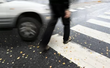 SAFRANBOLU'DA MİNİBÜSÜN ÇARPTIĞI YAŞLI ADAM AĞIR YARALANDI