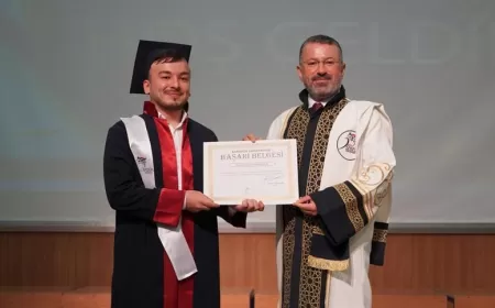 ÖZBEKİSTANLI FATKHIDDINOV FAKÜLTE BİRİNCİSİ OLDU