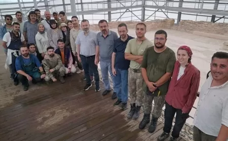 KBÜ REKTÖRÜ KIRIŞIK, HADRIANOPOLIS ANTİK KENTİ’Nİ ZİYARET ETTİ