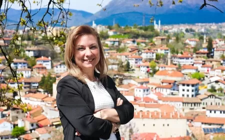 BAŞKAN ELİF KÖSE'DEN GAZETECİLER VE BASIN BAYRAMI MESAJI