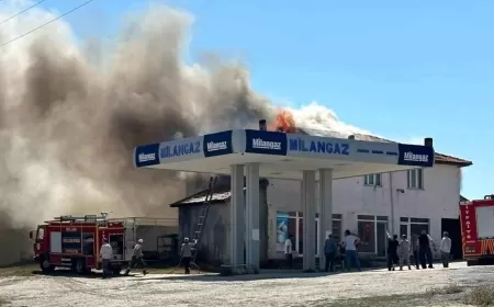 EFLANİ'DE EKMEK FIRININDA ÇIKAN YANGIN BÜYÜMEDEN SÖNDÜRÜLDÜ