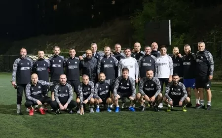 BELEDİYE BAŞKANI ÇETİNKAYA, KARABÜK ELİT MASTERLER VETERAN FUTBOL TAKIMI'NI ZİYARET ETTİ