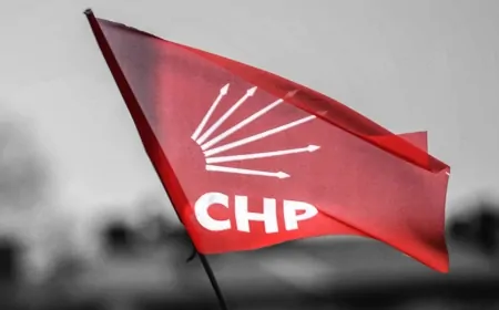 CHP KARABÜK'TE KADIN KOLLARI BAŞKANLARI GÖREVDEN ALINDI