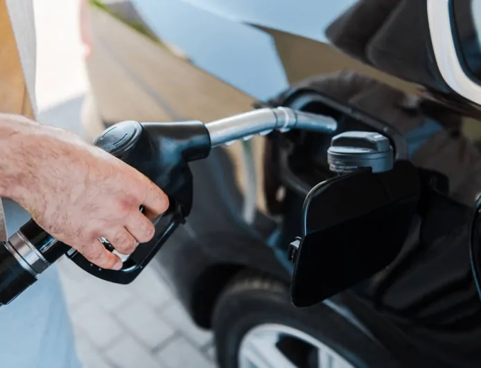 BENZİNE 1,08 TL ZAM, OTOGAZA 81 KURUŞ İNDİRİM GELİYOR