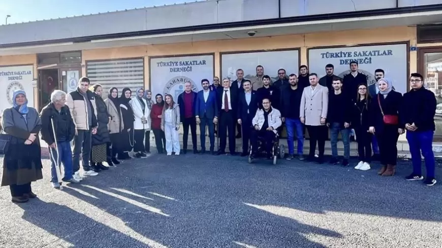 AK Parti Karabük'te Engellilere Tekerlekli Sandalye Dağıttı