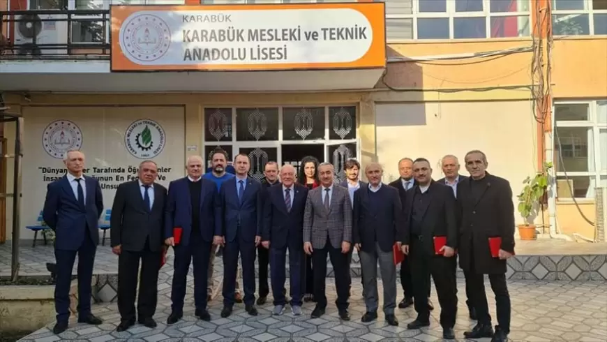 Karabük Mesleki ve Teknik Anadolu Lisesi’ne Bilgisayar Laboratuvarı Desteği