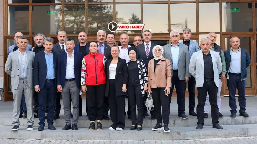 BAŞKAN KÖSE YENİ DÖNEMİN İLK MUHTARLAR TOPLANTISINI DÜZENLEDİ