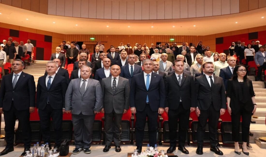 Karabük Valisi Mustafa Yavuz’un konuşmasıyla başlayan programda, gastronominin kültür aktarımındaki