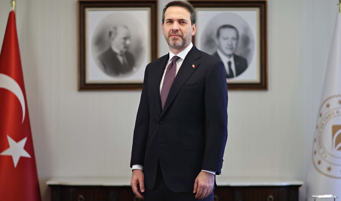 BAKAN BAYRAKTAR KARABÜK’E GELİYOR Enerji ve Tabii Kaynaklar Bakanı Alparslan Bayraktar, 25 Mayıs Cumartesi