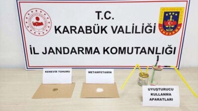 KARABÜK’TE UYUŞTURUCU OPERASYONU: METAMFETAMİN VE TOHUM ELE GEÇİRİLDİ Karabük’te jandarma ekipleri bir eve düzenlediği operasyonda metamfetamin, kenevir tohumu