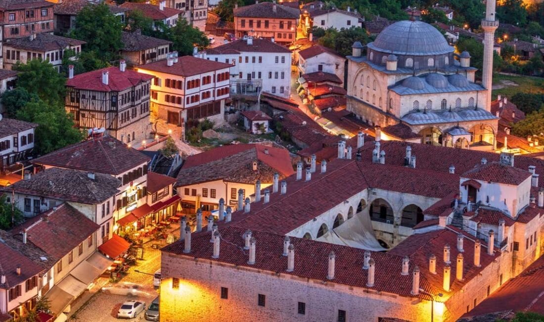 UNESCO miras kenti Safranbolu, Kurban Bayramı tatilinde yerli turistlerin akınına