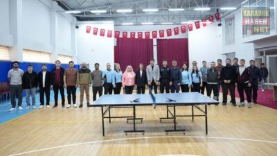 Ovacık’ta 19 Mayıs kapsamında düzenlenen kurumlar arası masa tenisi turnuvası