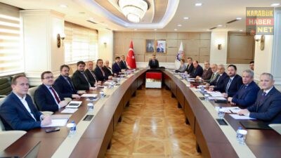 Karabük Valisi Oktay Çağatay başkanlığında SANTEK toplantısı yapıldı. Sanayi ve