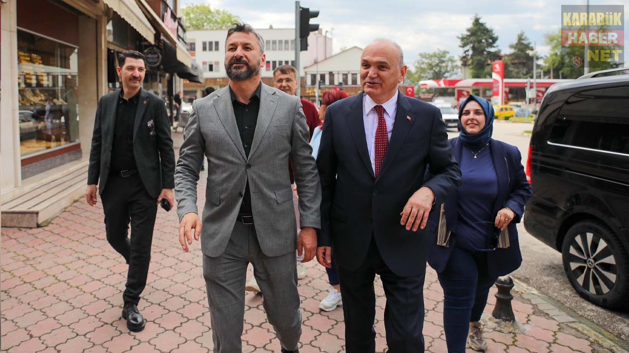 Eskipazar Belediye Başkanı Serkan Civa, Düzce Belediye Başkanı Faruk Özlü