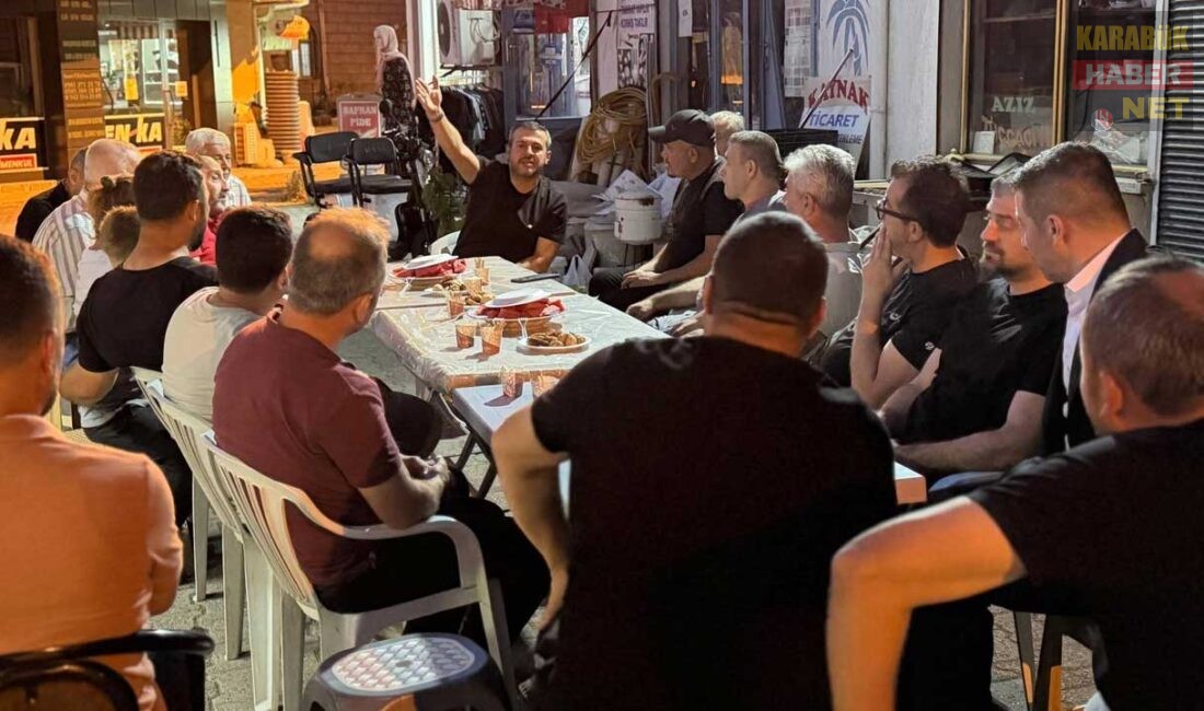 Karabük Belediye Başkanı Özkan Çetinkaya, 5000 Evler esnafıyla bir araya
