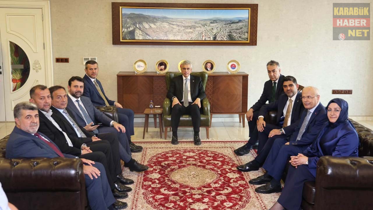 Karabük Belediyesini ziyaret eden Sağlık Bakanı Prof. Dr. Kemal Memişoğlu,